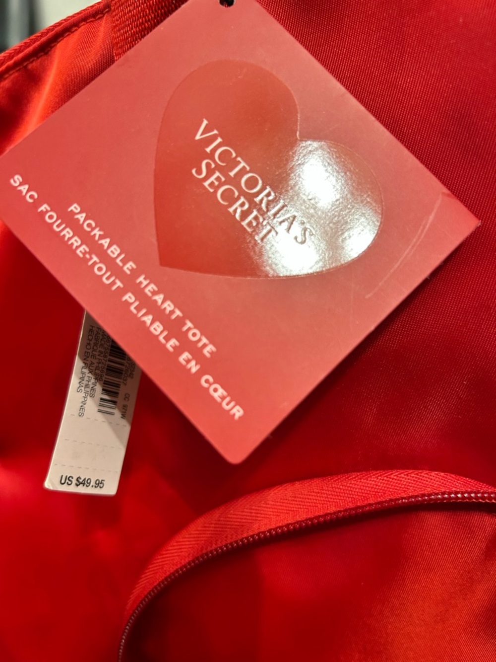 Victoria’s Secret Valentine’s Day Packable Heart Tote - Picture 4 of 6